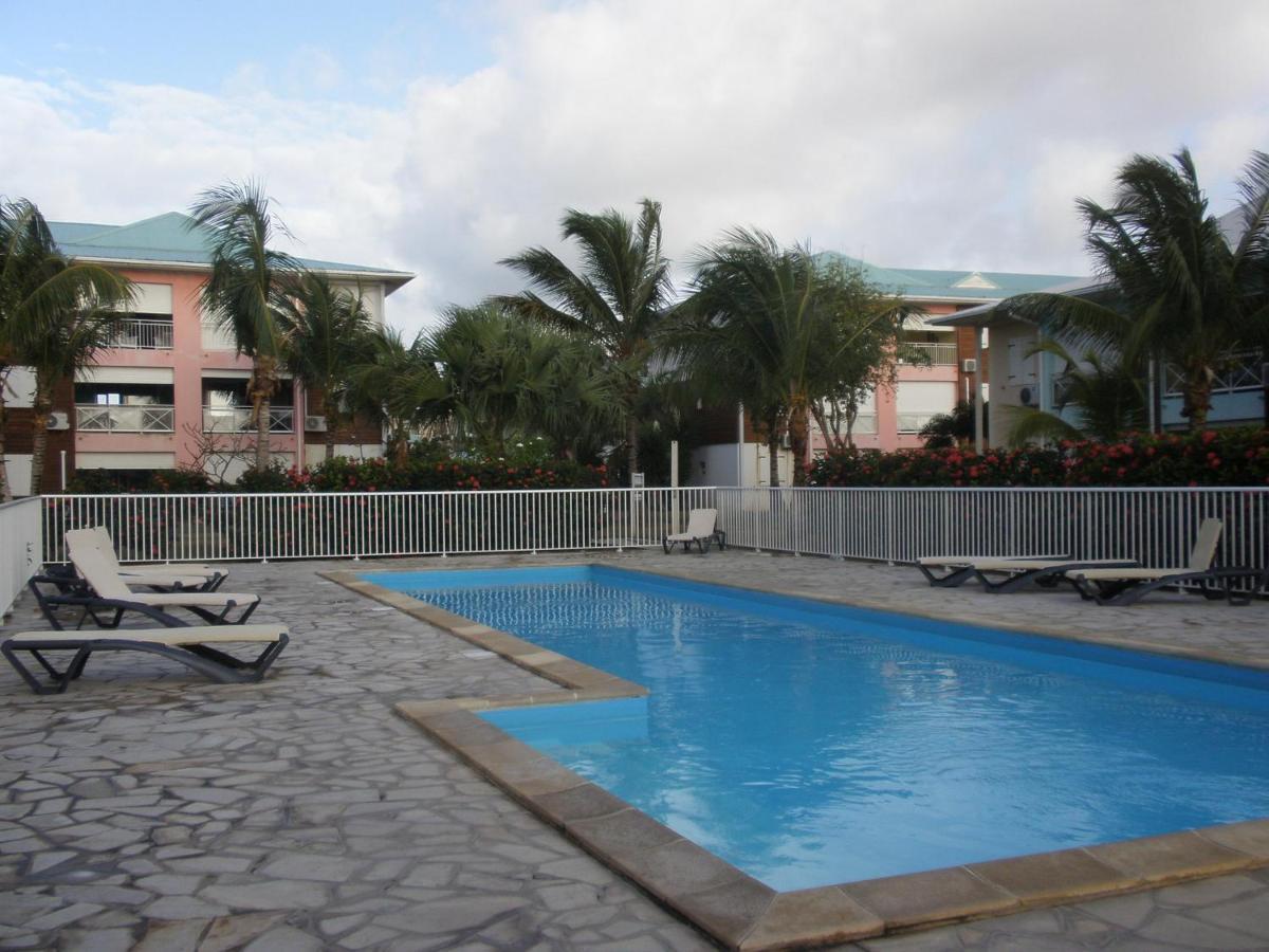 Pipiri Page Crystal Beach- Marina C0Nciergerie แซงต์-ฟรองซัวส์ ภายนอก รูปภาพ